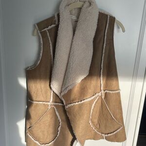 Caslon tan shearling vest